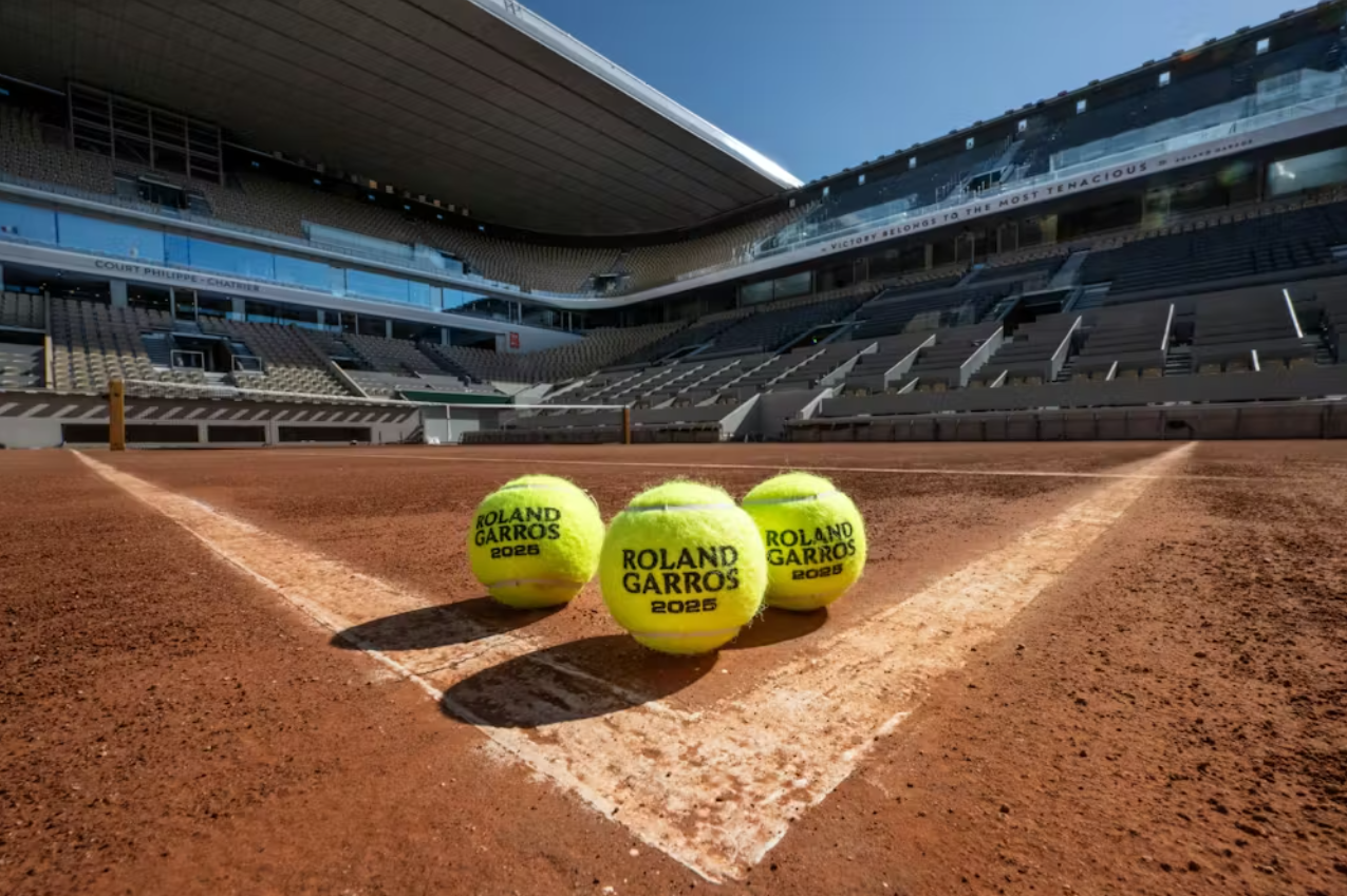 Tennis ball